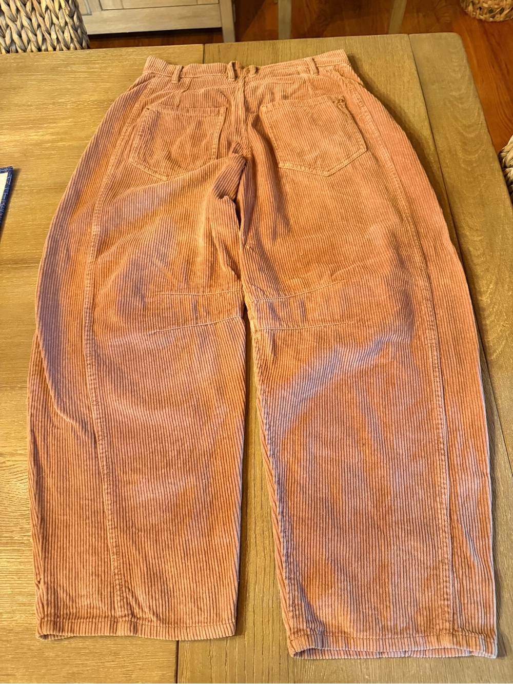 We The Free corduroy barrel pants - LIKE NEW - Picture 6 of 6
